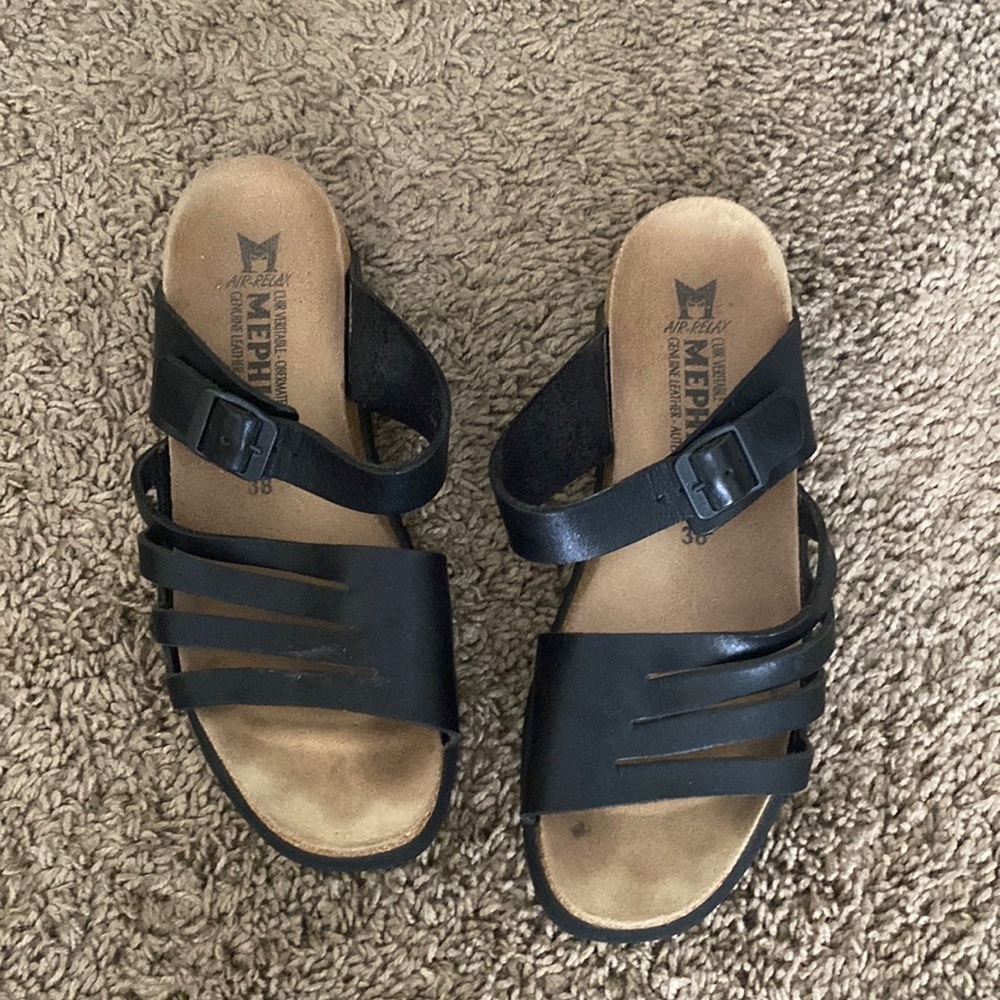 EUC Ladies Mephisto Sandals size 38(EU)